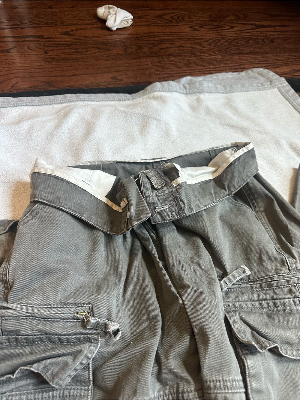 Men's Cargo Pants in Olive Green - Durable Utility Style - Picture 2 of 3